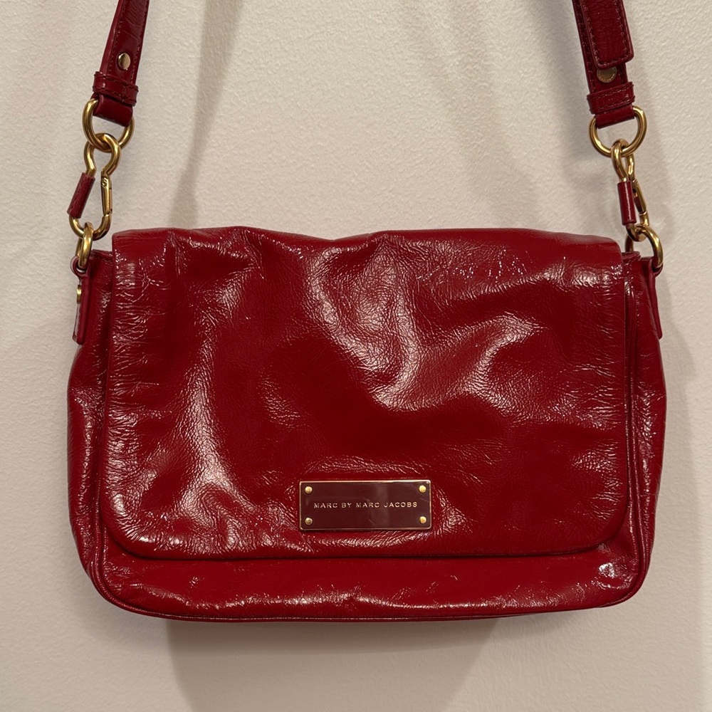 Marc Jacobs Cherry Red Patent 100% Cow Leather Shoulder Bag